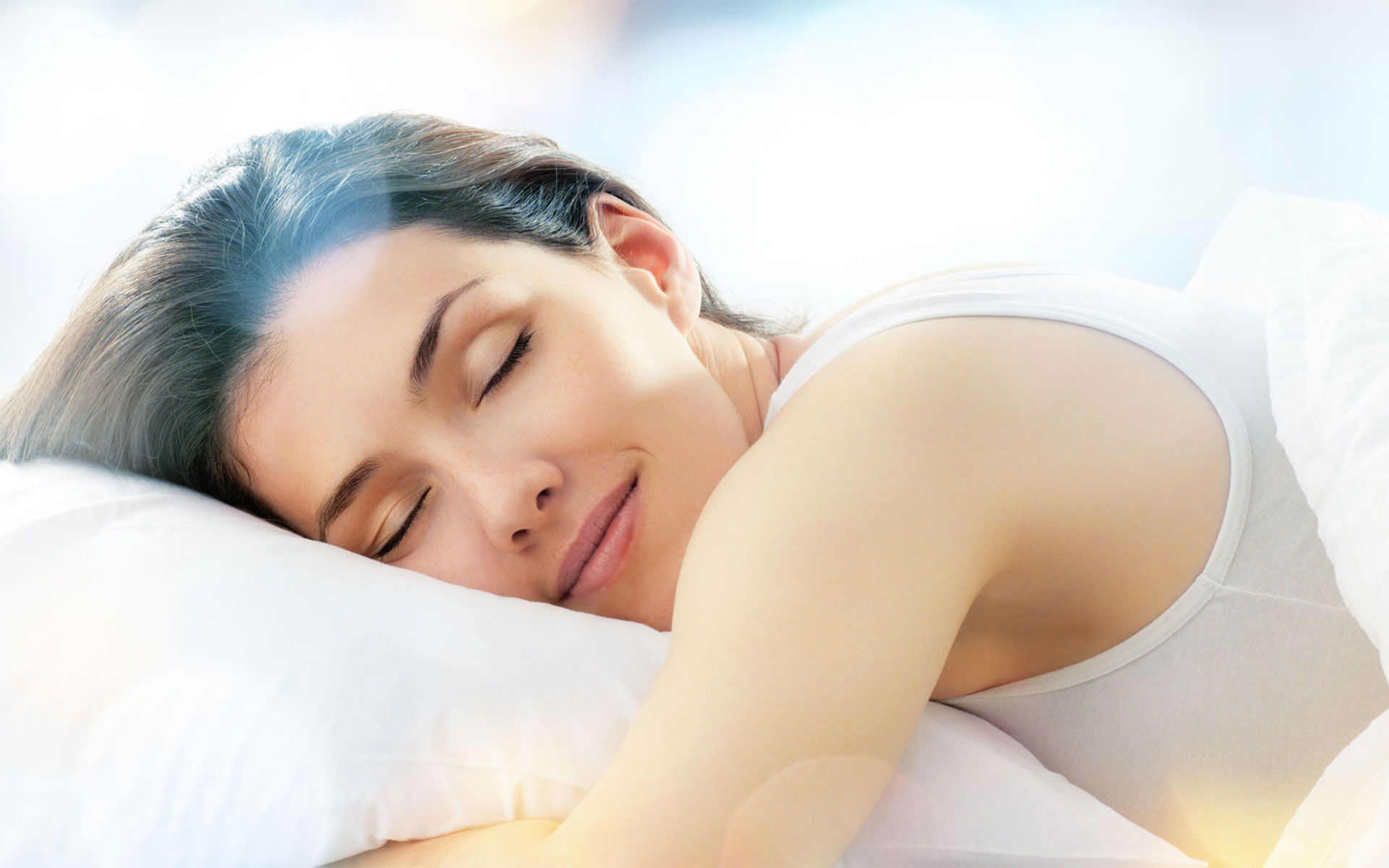 schlafende Frau im Zimmer